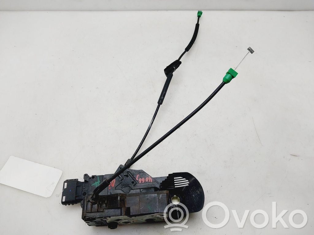 Citroen C3 Picasso Front door lock 