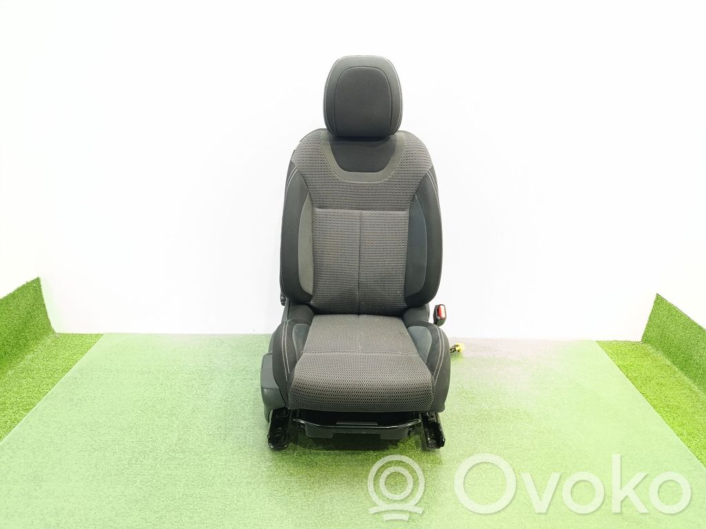 Citroen C4 I Etumatkustajan istuin 