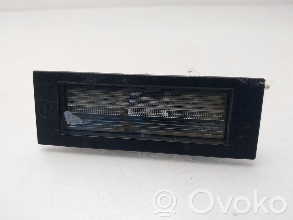 Lampă număr   51953208