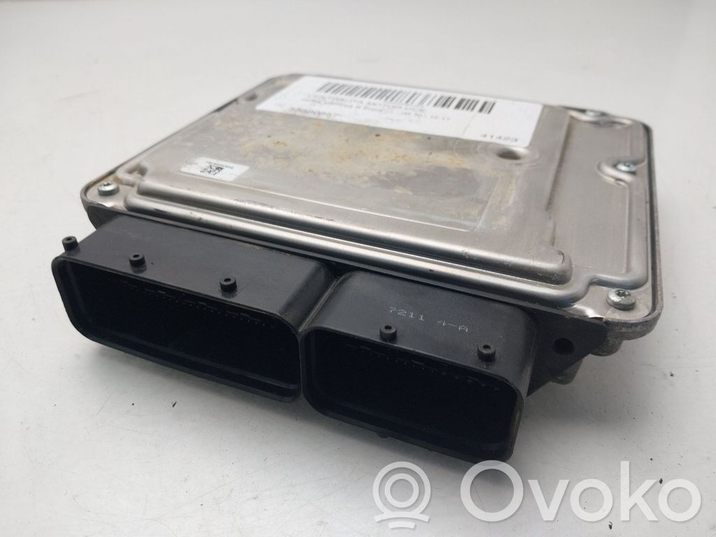 Opel Meriva B Unidad de control/módulo del motor 