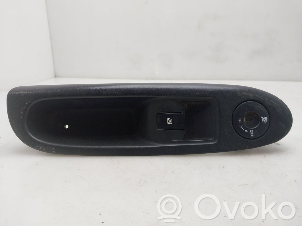 Renault Clio II Electric window control switch 