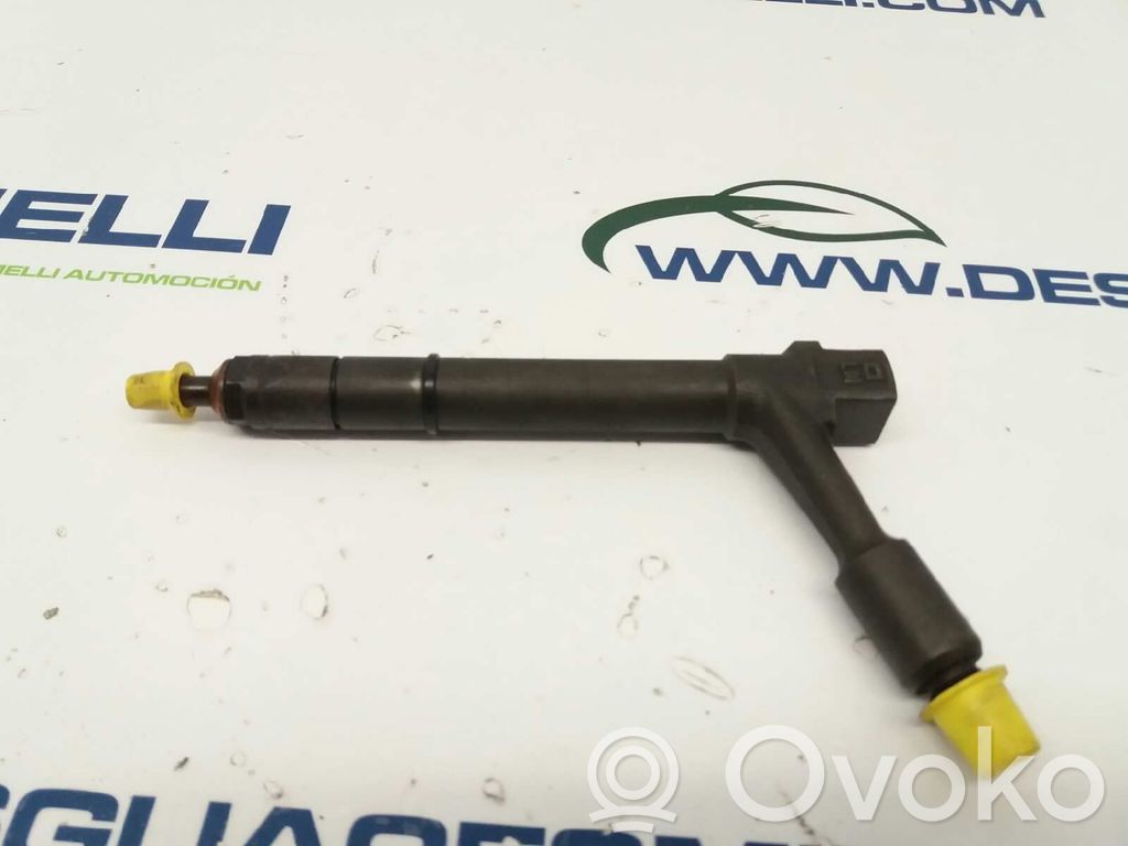 Inyector de combustible   TJBB01901D