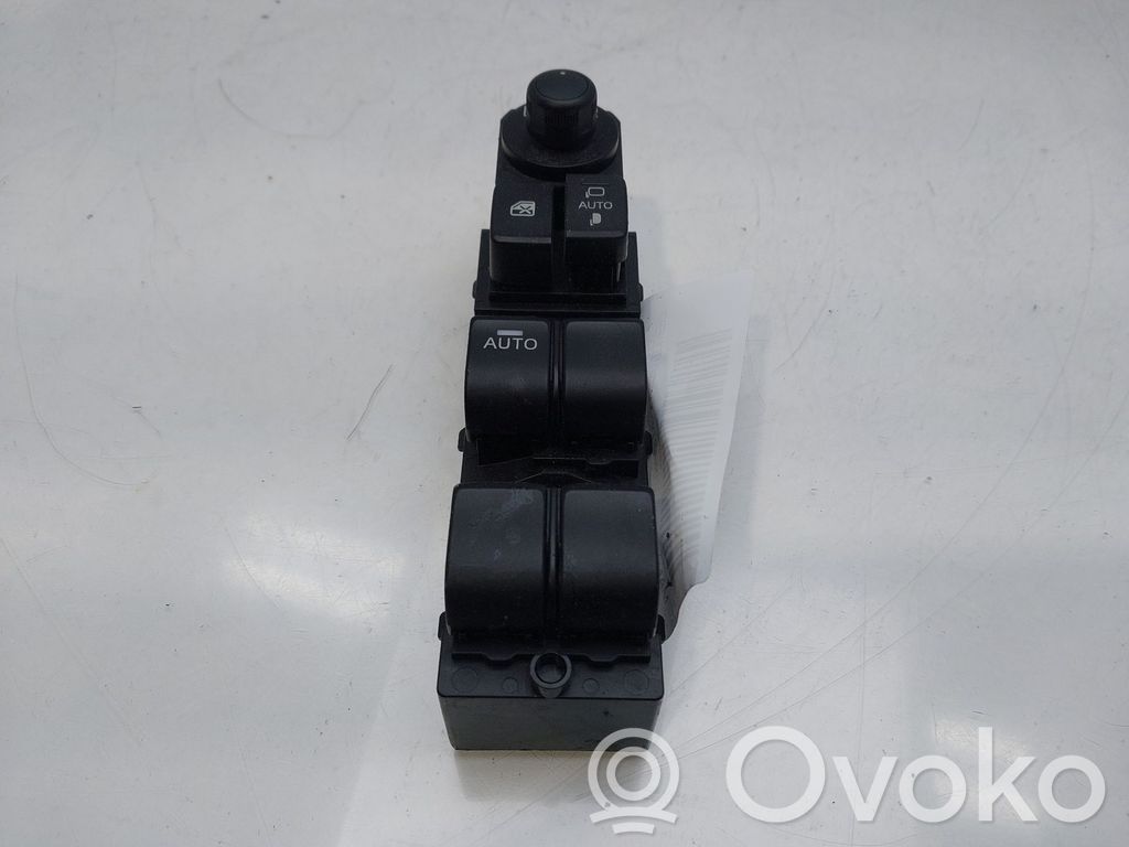 Mazda CX-3 Electric window control switch 