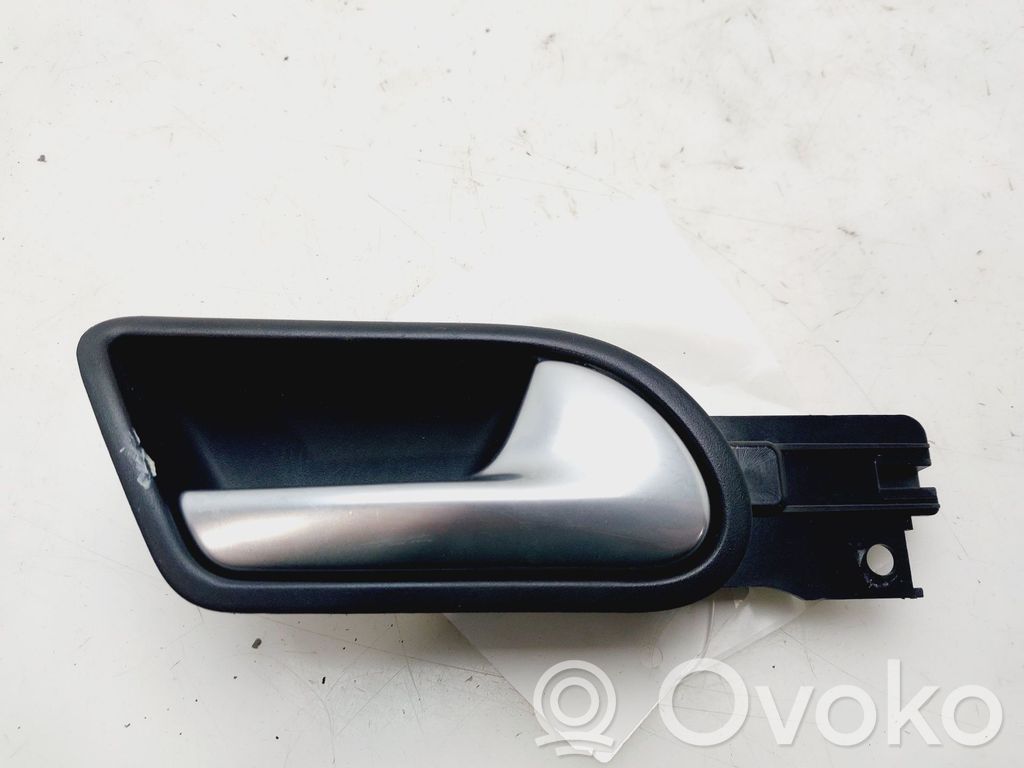 Volkswagen Golf V Manecilla interna puerta delantera 