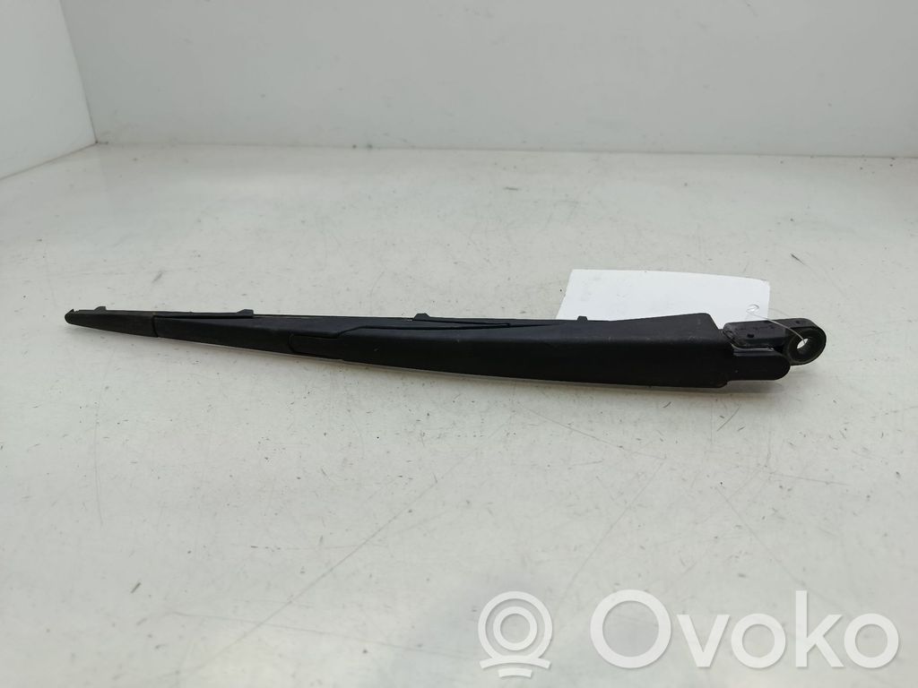 Brazo del limpiaparabrisas trasero   98811A2000