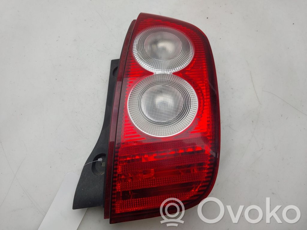 Nissan Micra Lampă spate în caroserie 