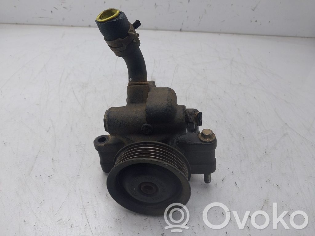 Ford Fiesta Ohjaustehostimen pumppu 