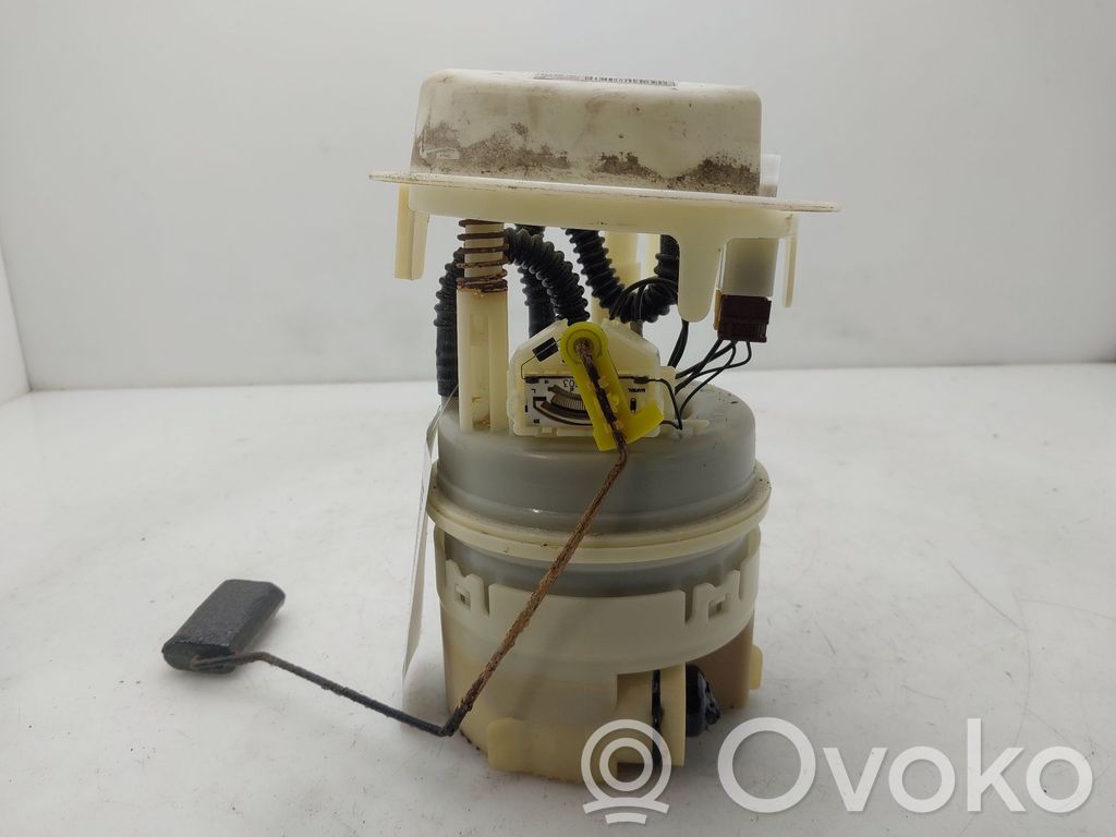 Peugeot 206+ Bomba interna de combustible 