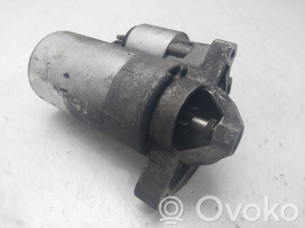 Motor de arranque   D6RA572
