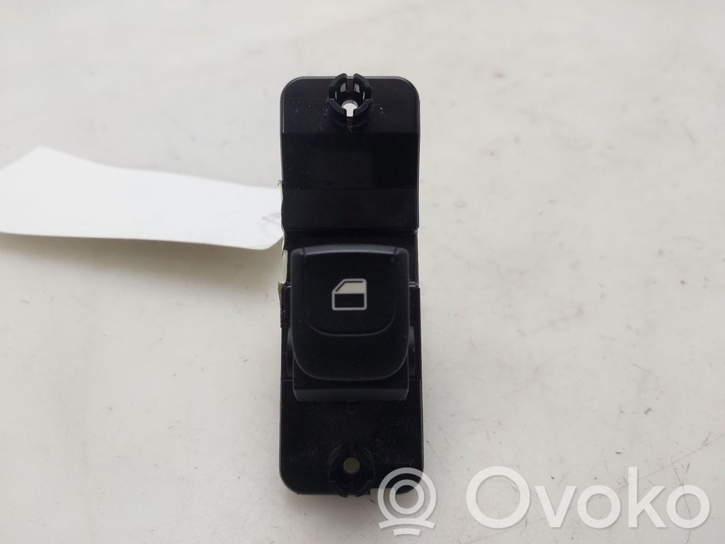 Electric window control switch   93580H8000
