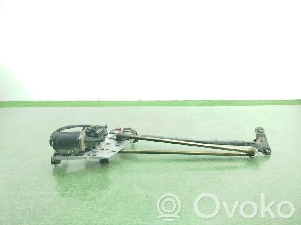 Opel Omega B2 Tringlerie et moteur d'essuie-glace avant 