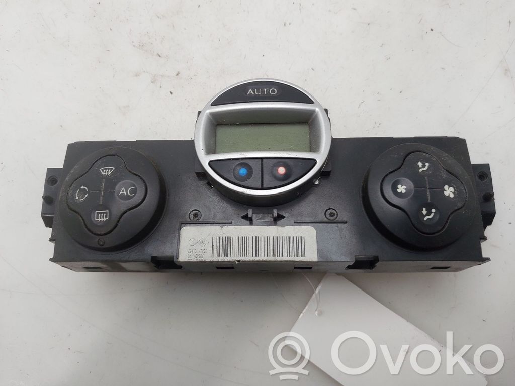 Renault Megane II Climate control unit 