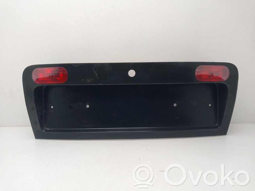 Audi A6 S6 C5 4B Kolmas/lisäjarruvalo 