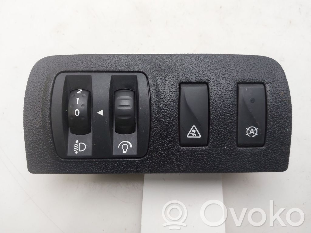 Renault Megane III Interruptor de control multifunción 