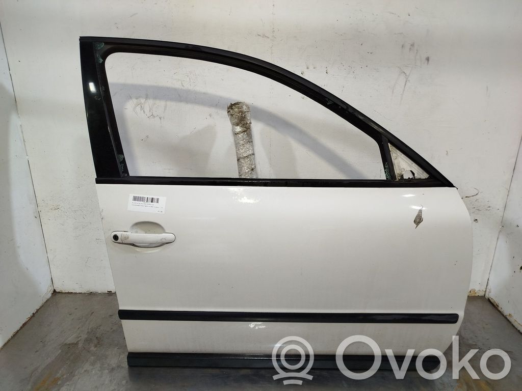 Puerta delantera   3B4831052BE