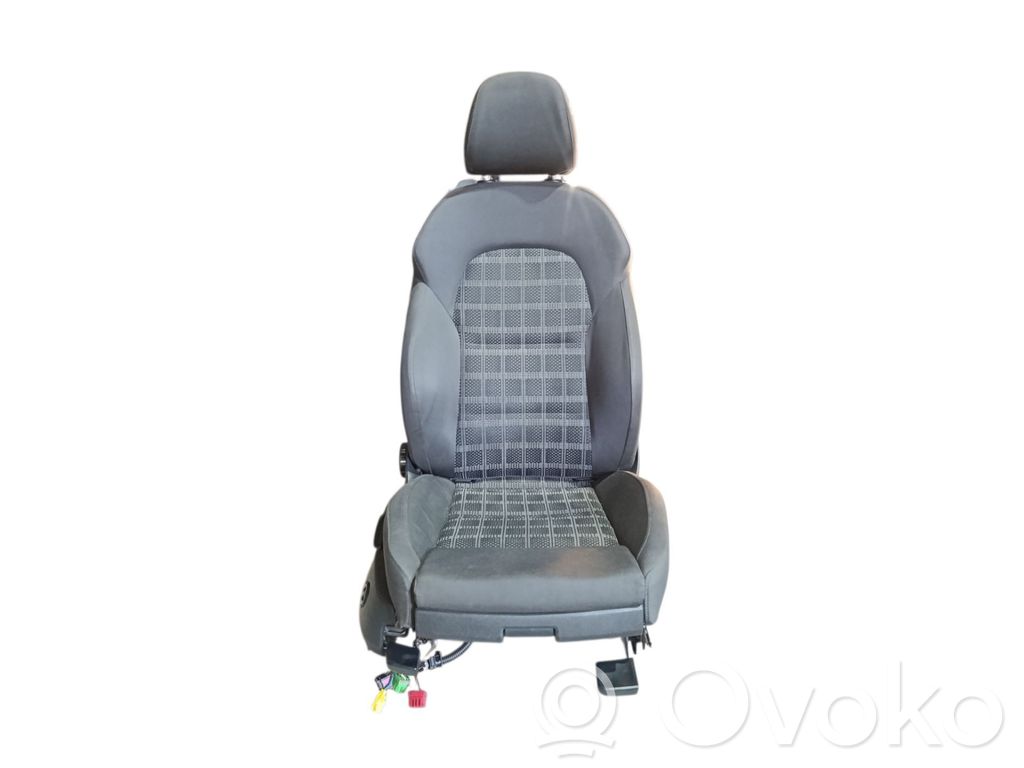 Audi A4 S4 B8 8K Etumatkustajan istuin