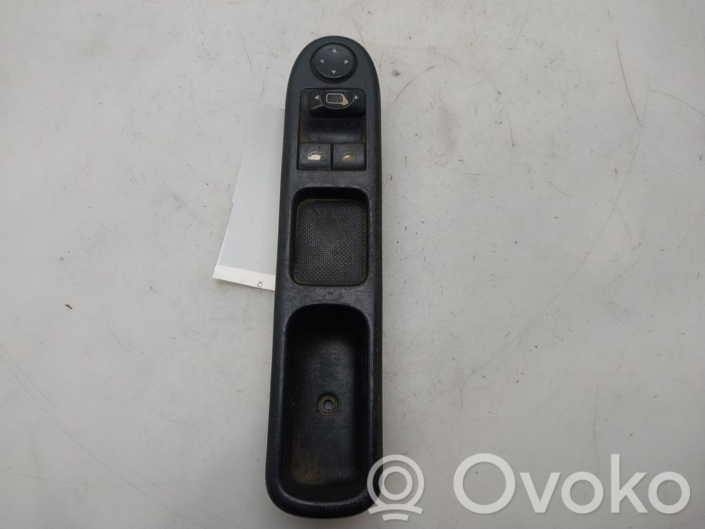 Interruptor del elevalunas eléctrico   96351622XT