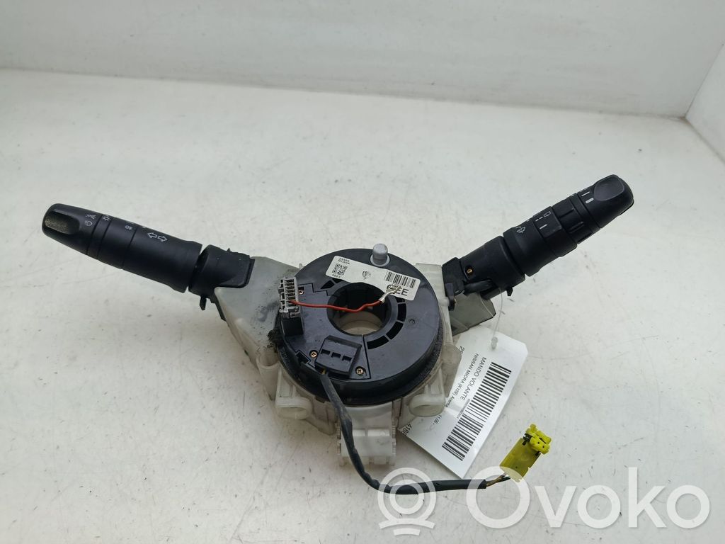 Nissan Micra Boutons / interrupteurs volant
