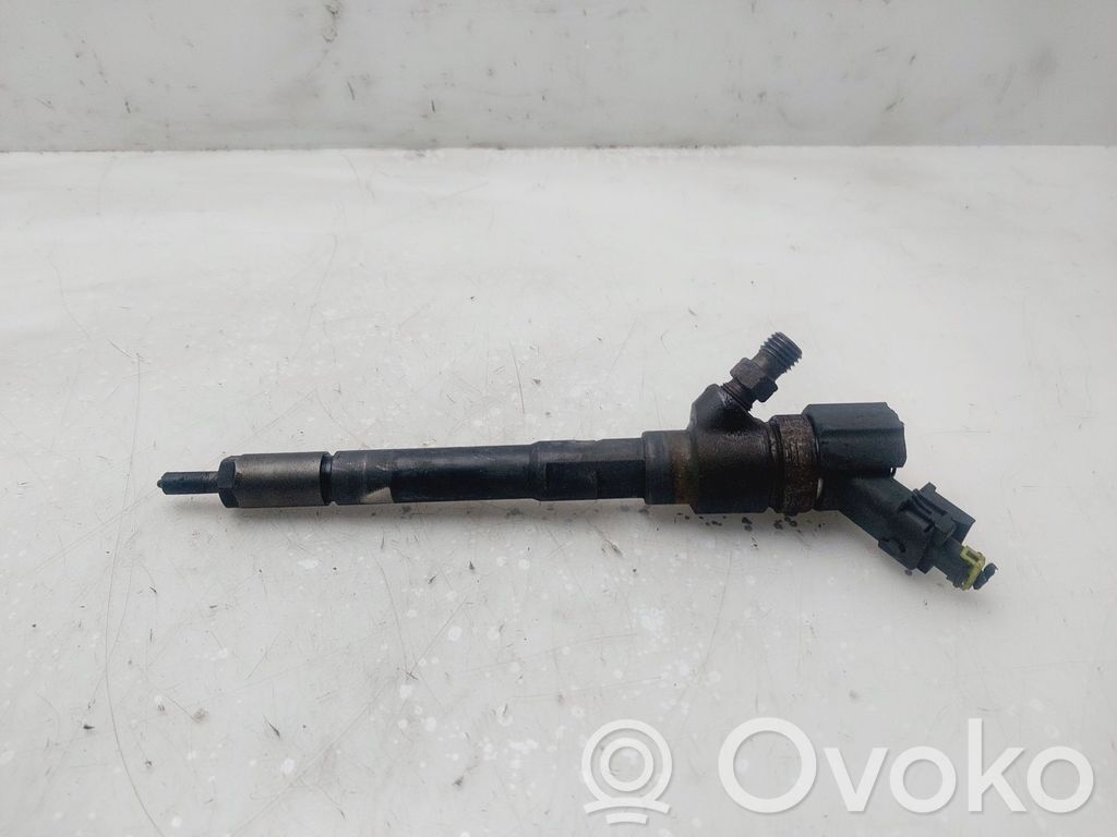 KIA Carens II Injector combustibil