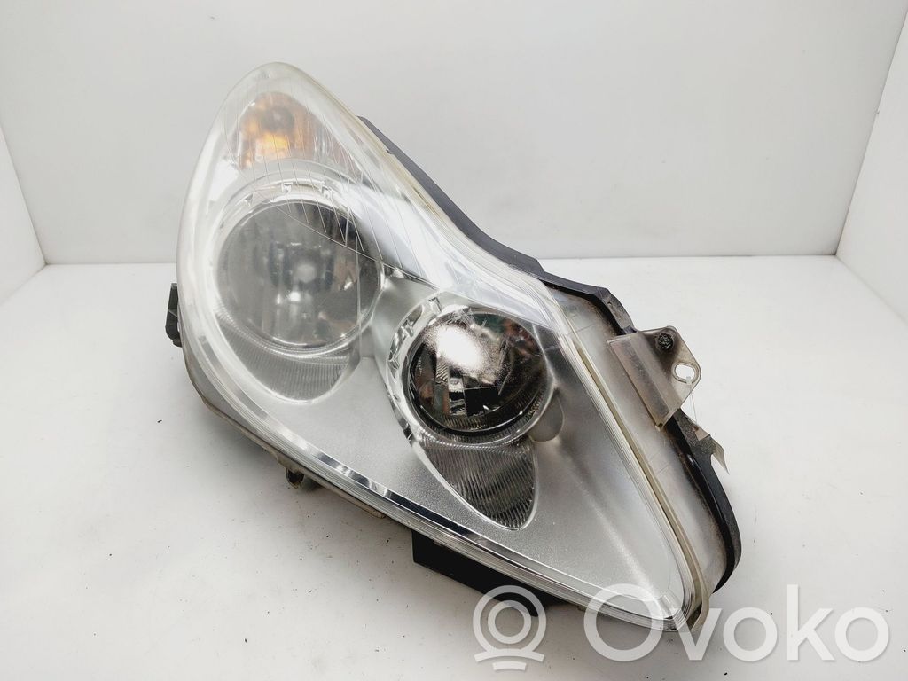 Opel Corsa D Faro/fanale 