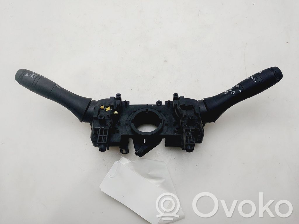 Mitsubishi ASX Ohjauspyörän painikkeet/kytkimet