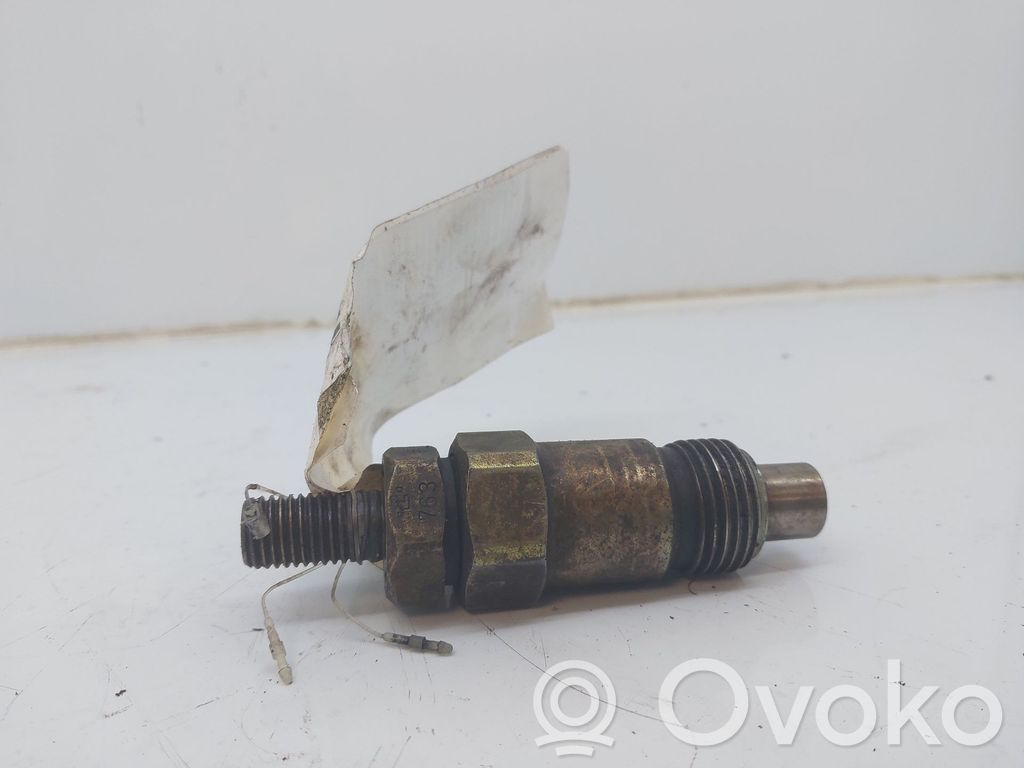 Nissan Patrol 260 Injector combustibil 