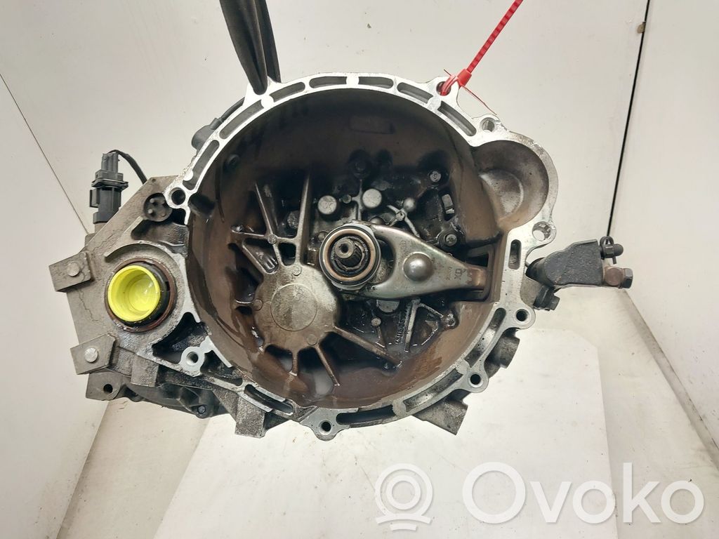 KIA Ceed Cutie viteze manuală cu 5 trepte