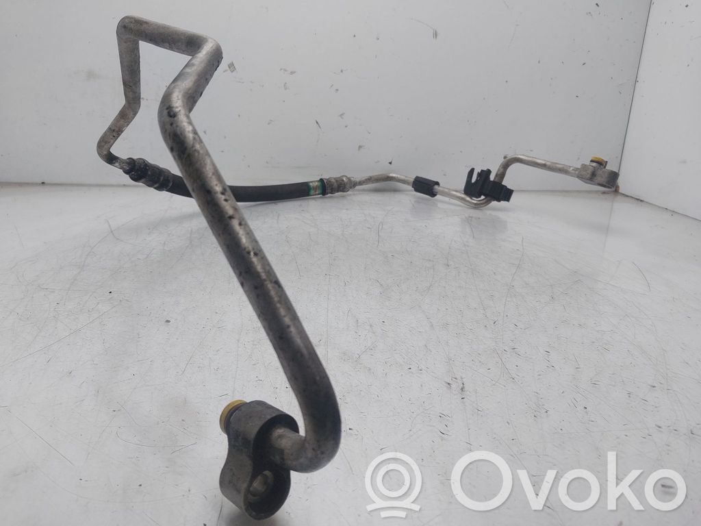 BMW 1 E81 E87 Conductă/furtun aer condiționat (A/C)