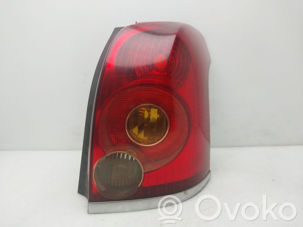 Toyota Avensis T250 Lampa tylna