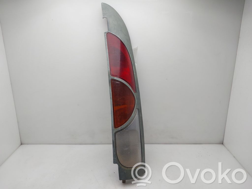 Renault Kangoo I Luz trasera/de freno