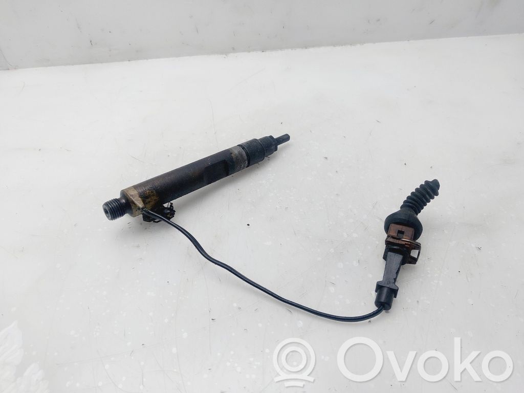 Audi A4 S4 B5 8D Wtryskiwacz paliwa 