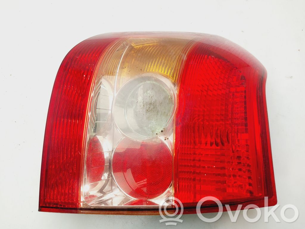 Toyota Corolla E120 E130 Luz trasera/de freno 