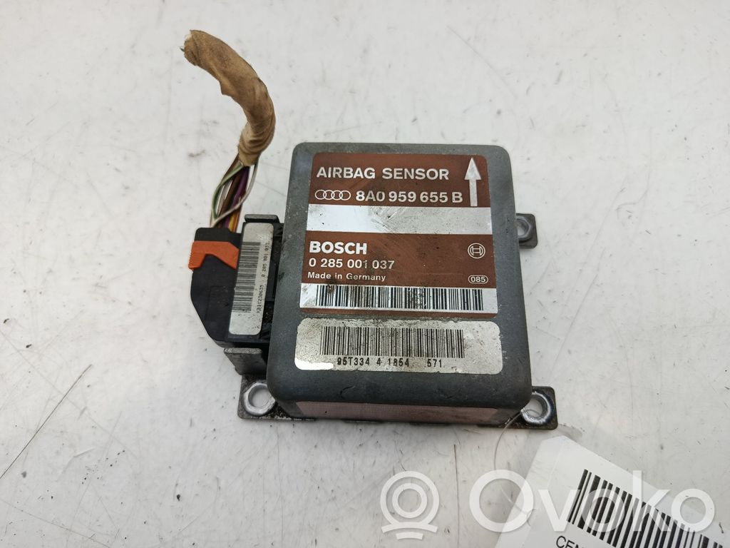 Audi A4 S4 B5 8D Turvatyynyn ohjainlaite/moduuli 