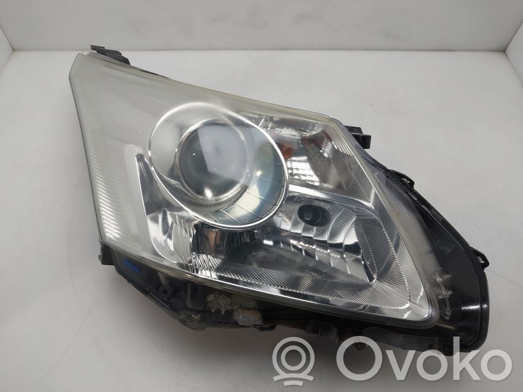 Toyota Avensis T270 Faro delantero/faro principal