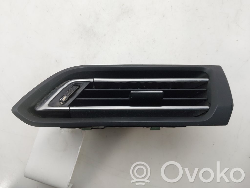 Peugeot 308 SW Rejilla de ventilación central del panel