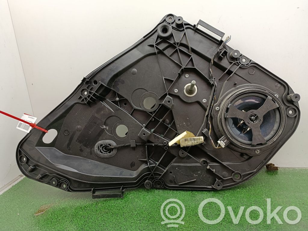 Ford Fiesta Takaoven manuaalinen ikkunan nostin 