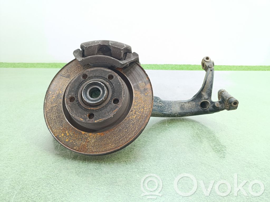 Audi A4 S4 B5 8D Achsschenkel vorne