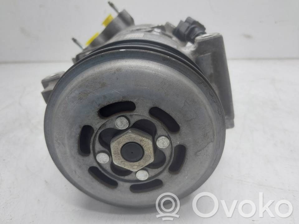 Peugeot 208 II Compressore aria condizionata (A/C) (pompa)