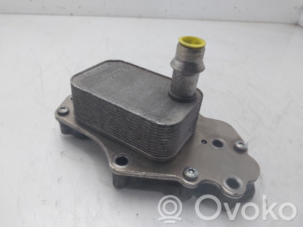 Opel Astra J Radiatore dell’olio del motore