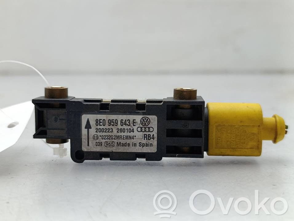 Audi A4 S4 B6 8E 8H Senzor impact/declanșare airbag