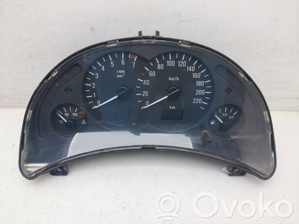 Opel Corsa C Tachimetro (quadro strumenti) 