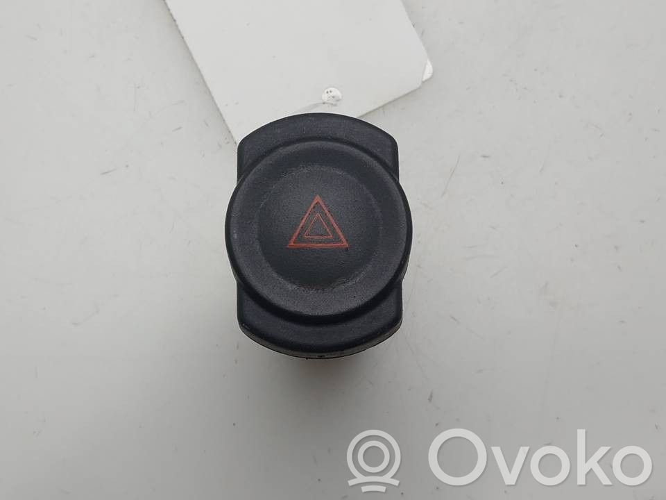 Dacia Sandero Schalter Warnblinkanlage 