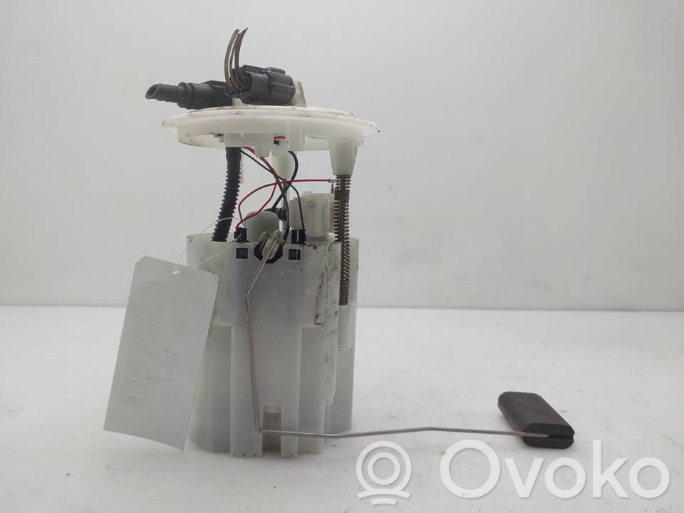 Renault Megane III Pompe à carburant 