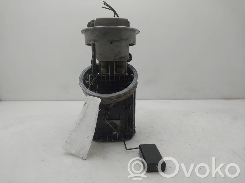 Volkswagen Golf IV Pompa carburante immersa 