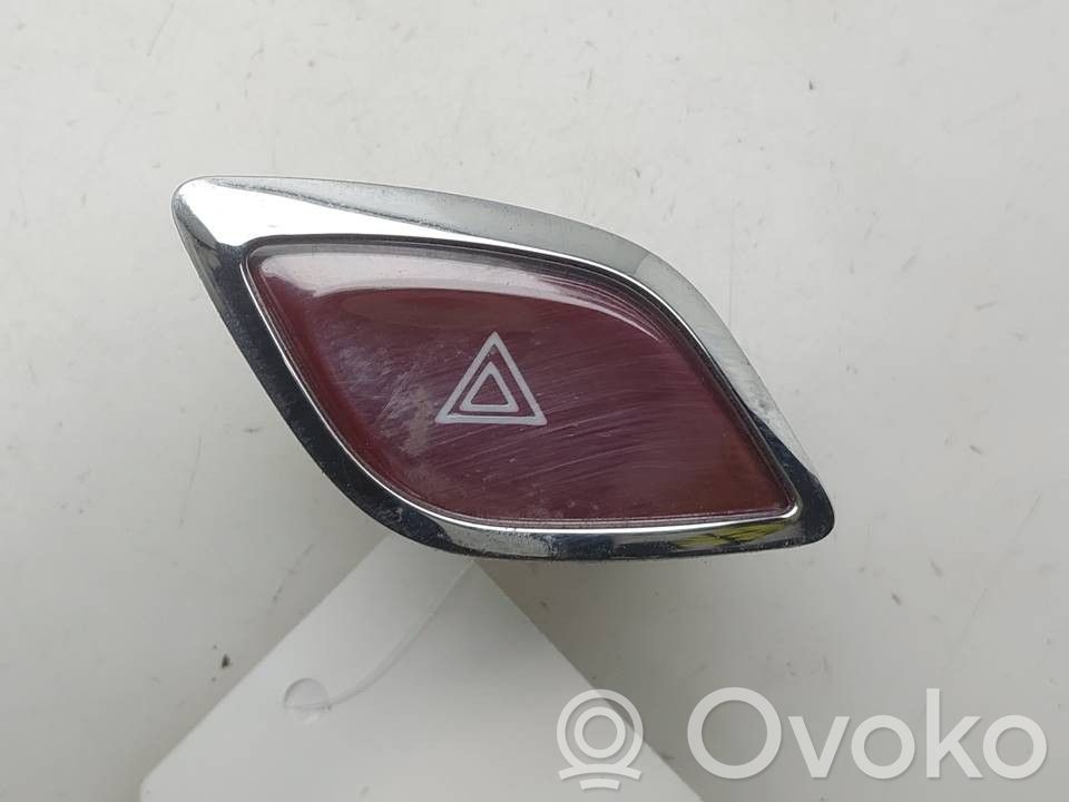 Citroen DS3 Interruttore luci di emergenza