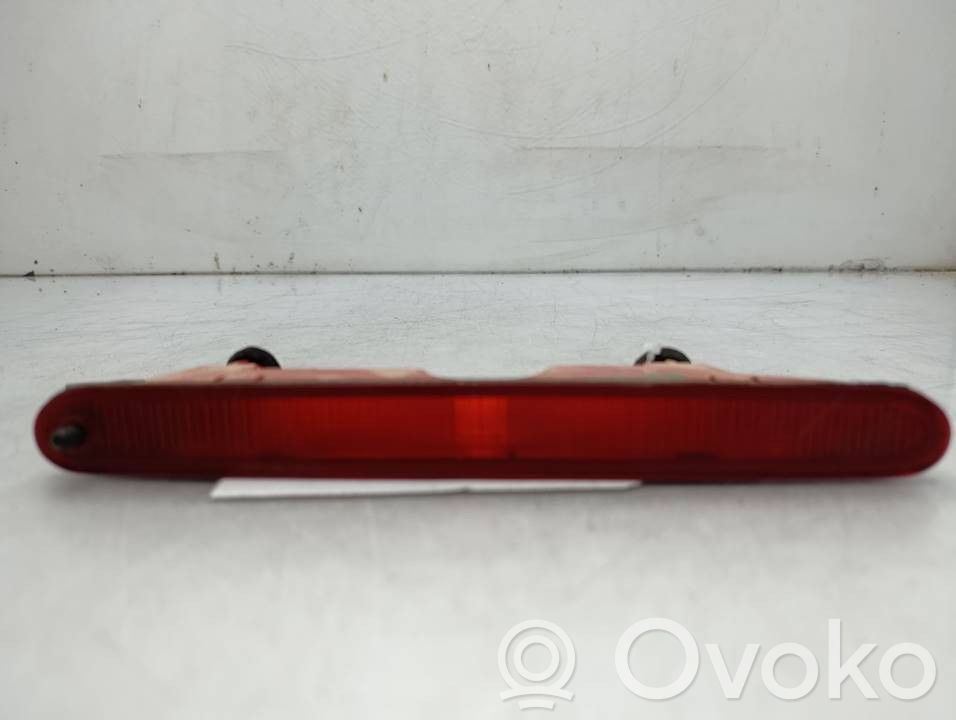 Citroen Berlingo Troisième feu stop 