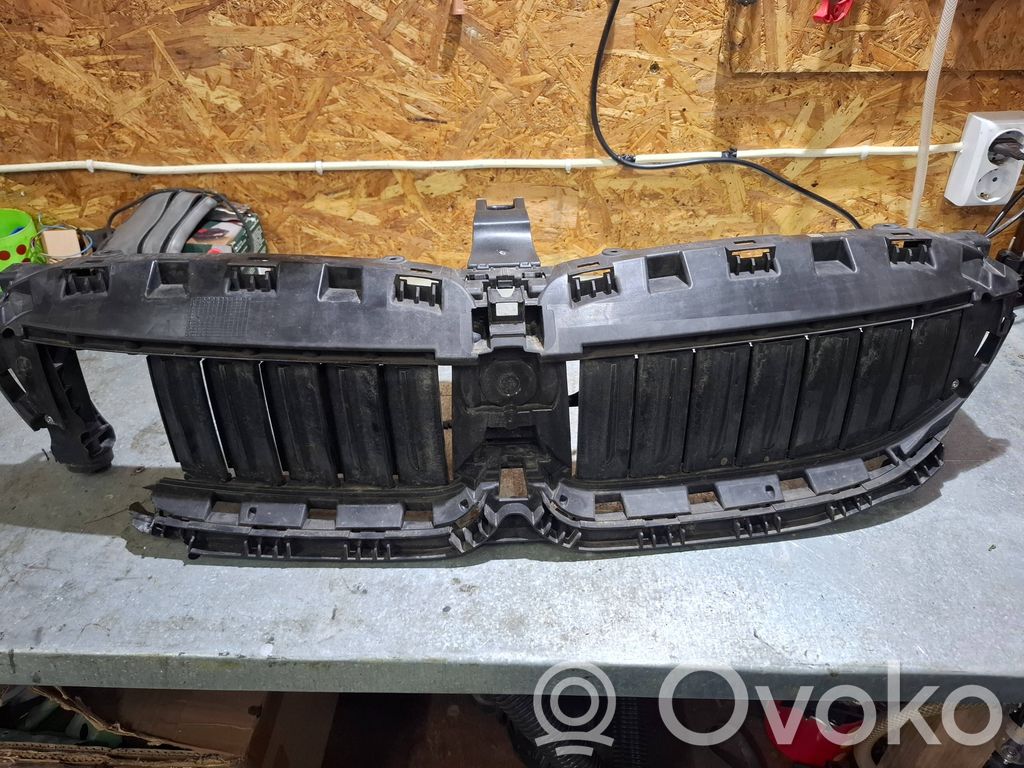 BMW 3 G20 G21 Centrinės oro grotelės 