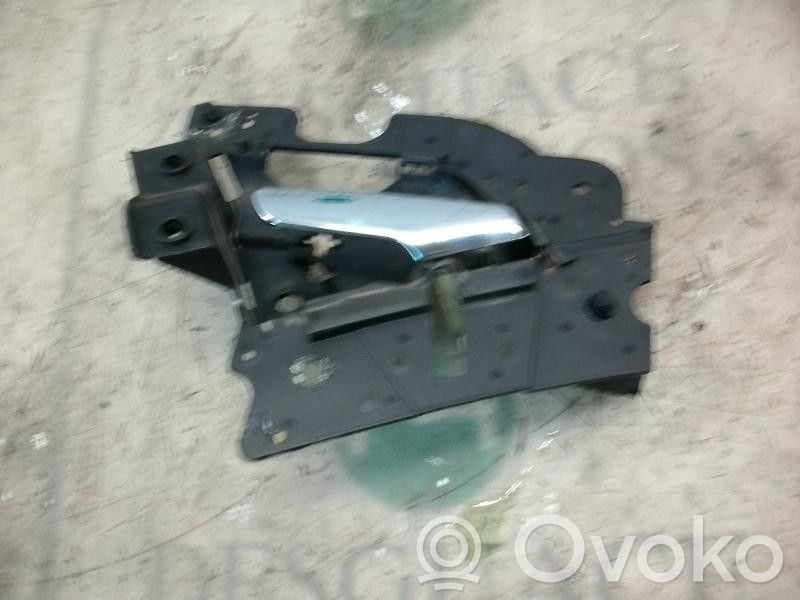 Manecilla interna puerta delantera   A2107660224