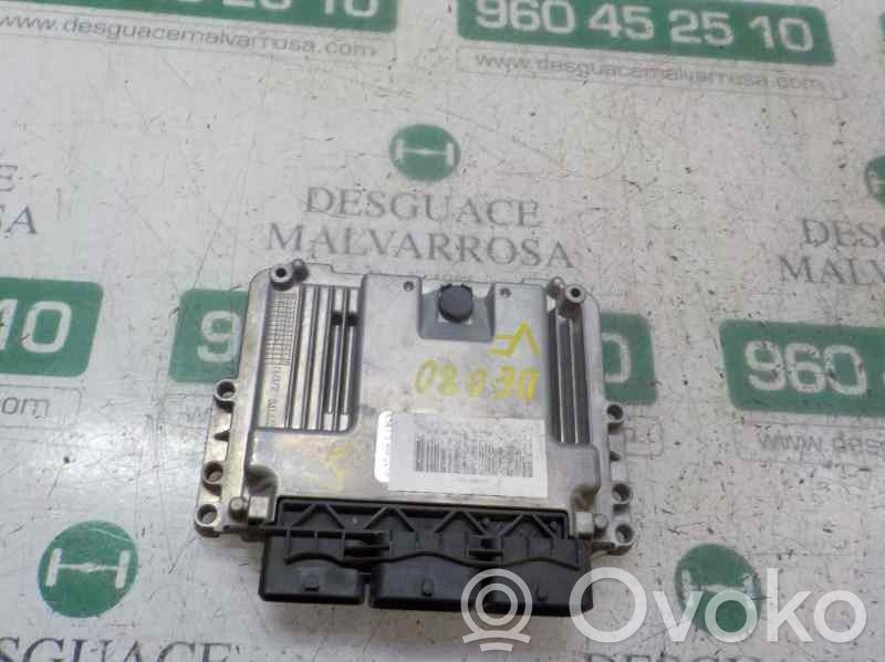 Unidad de control/módulo del motor   1696531