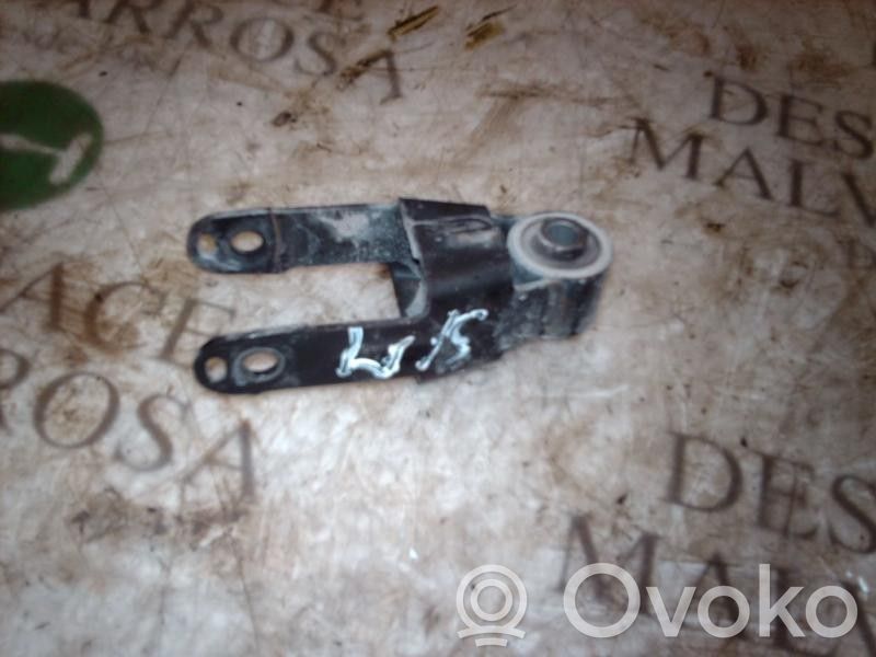 Engine mount bracket   180627